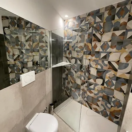 The Jungle Lägenhet Neapel